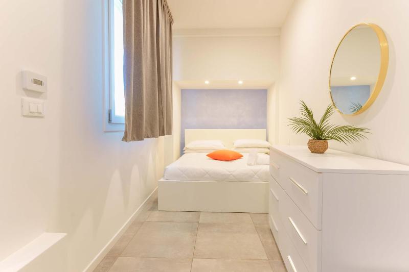 L'attico dell'Edera - Panoramic View with Jacuzzi - image 10