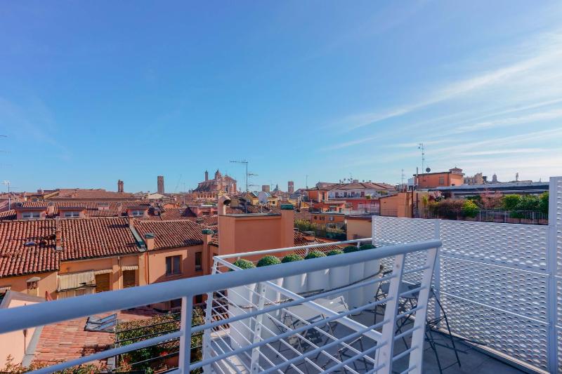 L'attico dell'Edera - Panoramic View with Jacuzzi - image 7