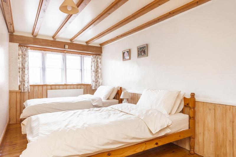 Swallows Retreat - image 7