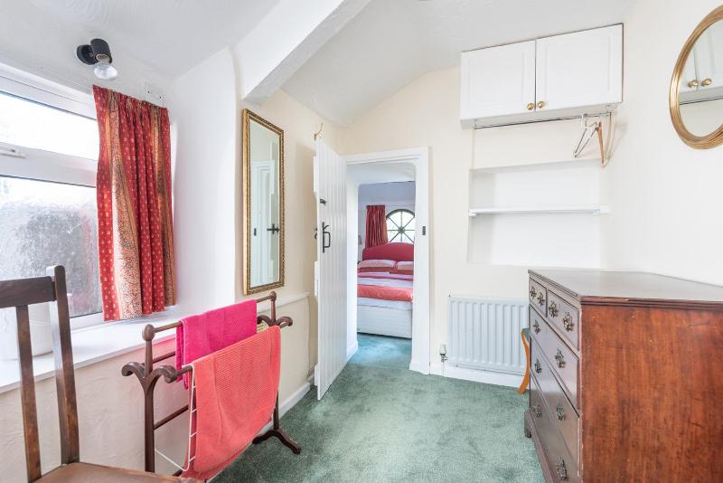Clovelly Cottage - image 19
