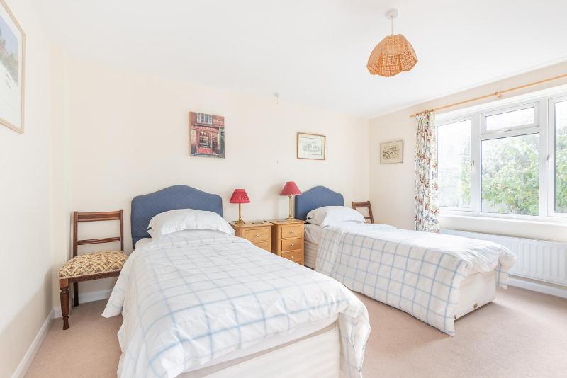 Clovelly Cottage - image 3