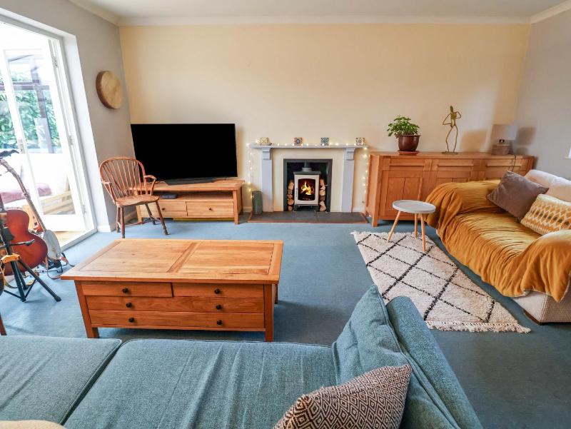 17 Demesne Gardens - image 10