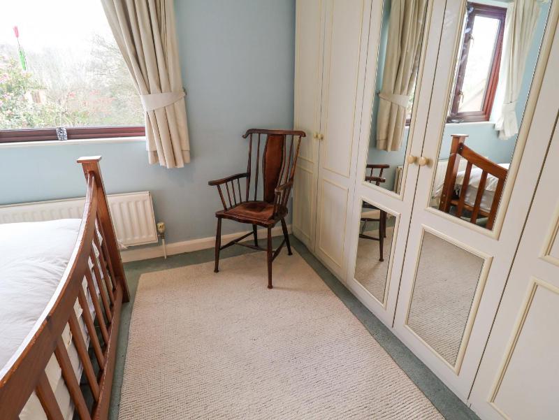 17 Demesne Gardens - image 27