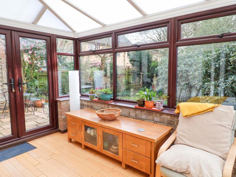 17 Demesne Gardens - image 30