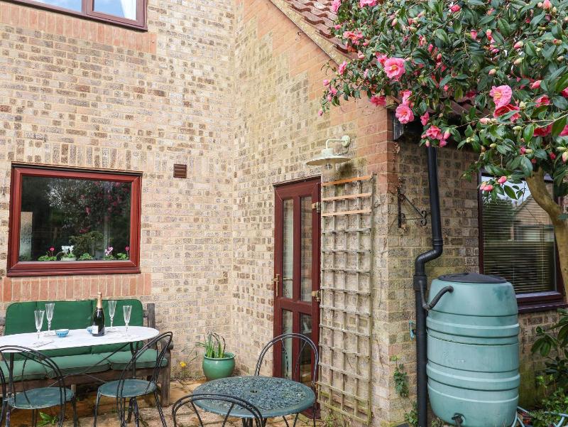 17 Demesne Gardens - image 3