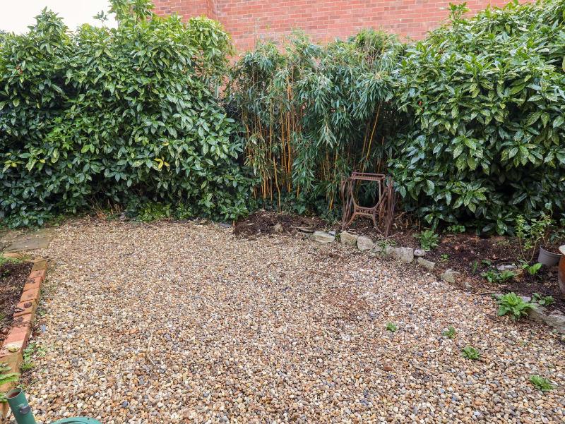 17 Demesne Gardens - image 6
