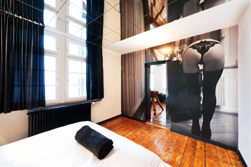 Suite image 3