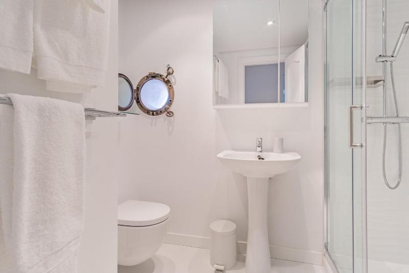 Charming Apartment with Terrace in Salamanca - image 9