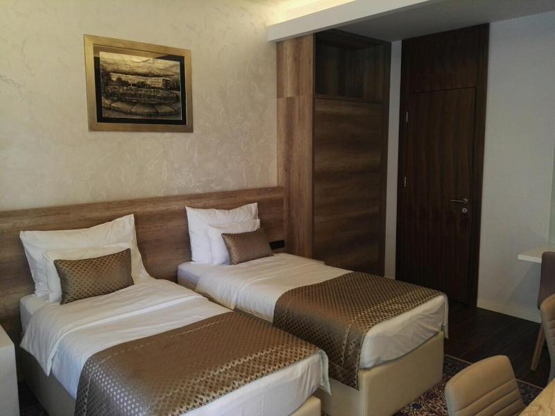 Twin Room image 1