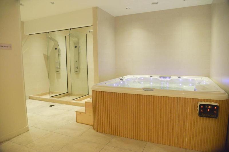 TK Suites - image 31