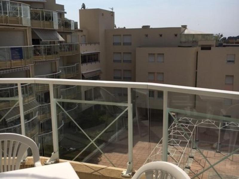 Appartement calme au cœur de Cavalaire climatisé avec terrasse parking et toutes commodités - FR-1-100-233 - image 5