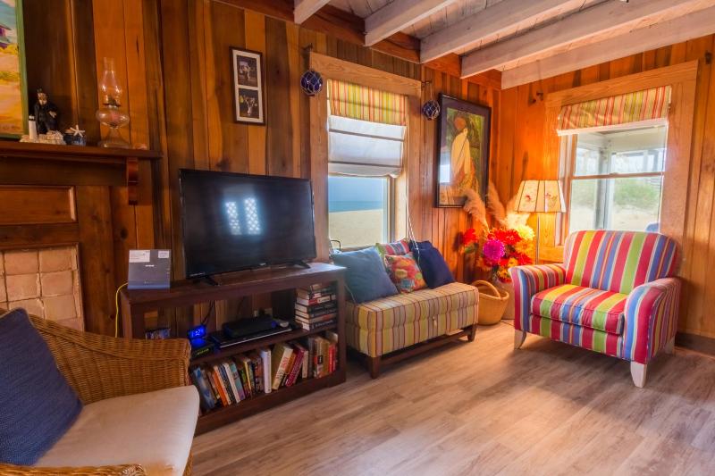 5452 - Sea Captain's Cottage - image 2