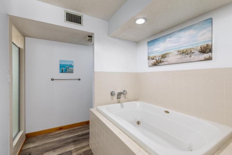 5607 - Dancing Dunes (formerly Heron Cove 101N) - image 19