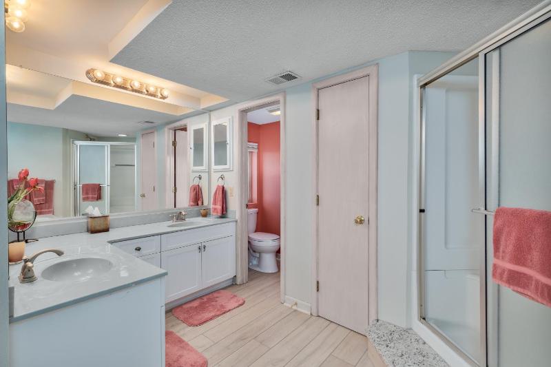 5604 - Seaside Retreat - image 9
