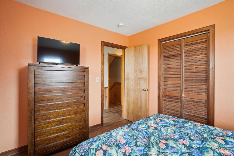 5863 - Belvidere East - image 4