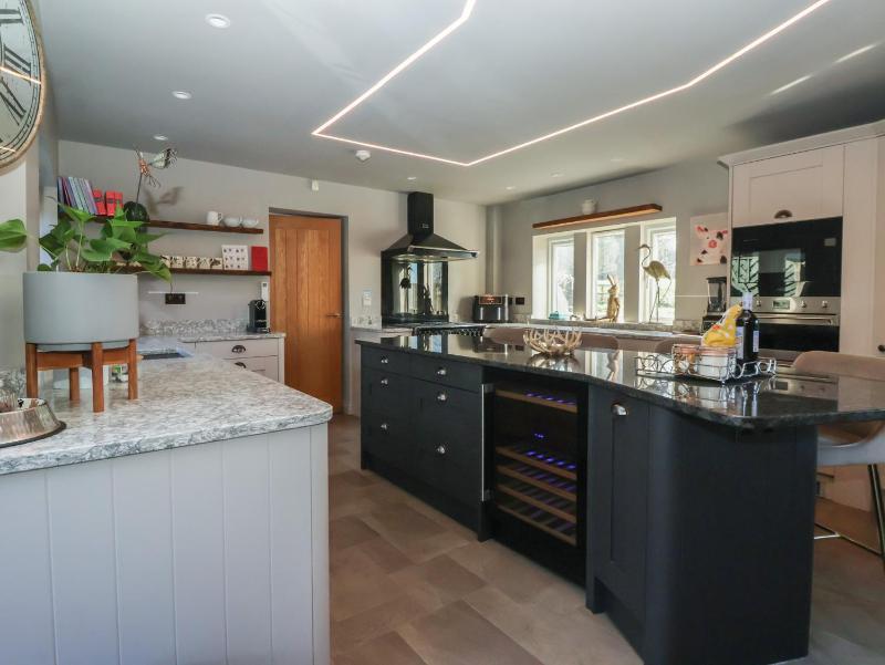 Johns Cottage - image 40