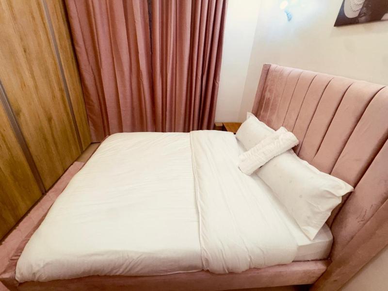 Modern Pink studio apartment in Westlands - image 12