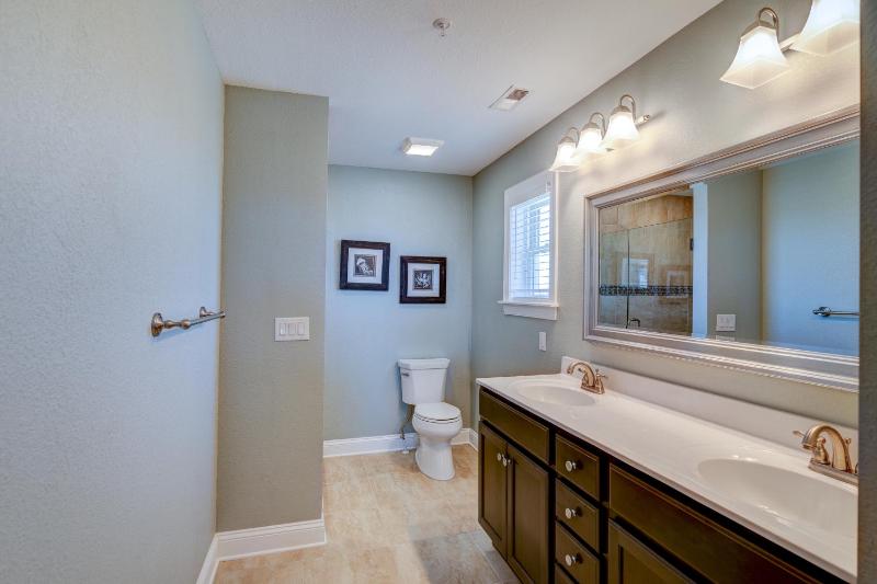 5376 - Wench's Pad 2 - image 44