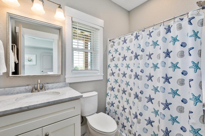 5546 - Coral Quarters - image 12