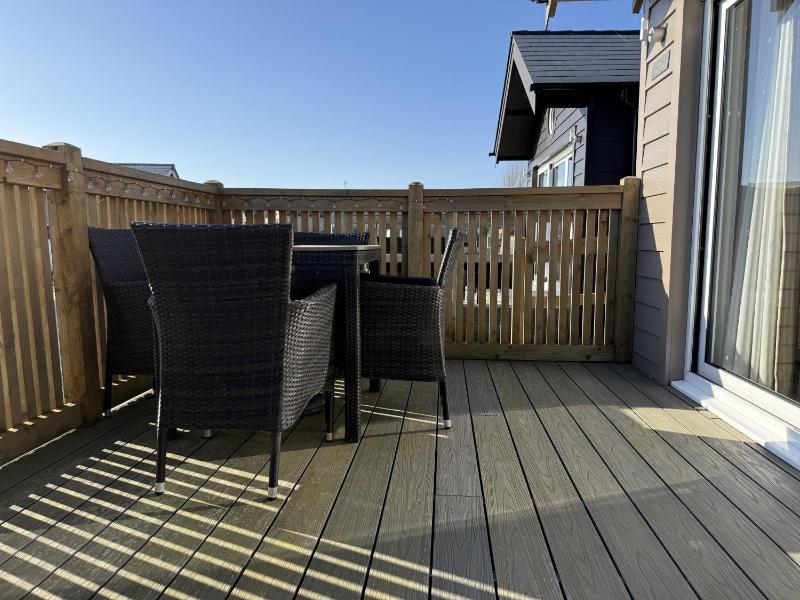 The Dog House on the Meadows The Bay Filey enclosed deck 2 bedrooms with ensuites 2 dogs welcome - image 27