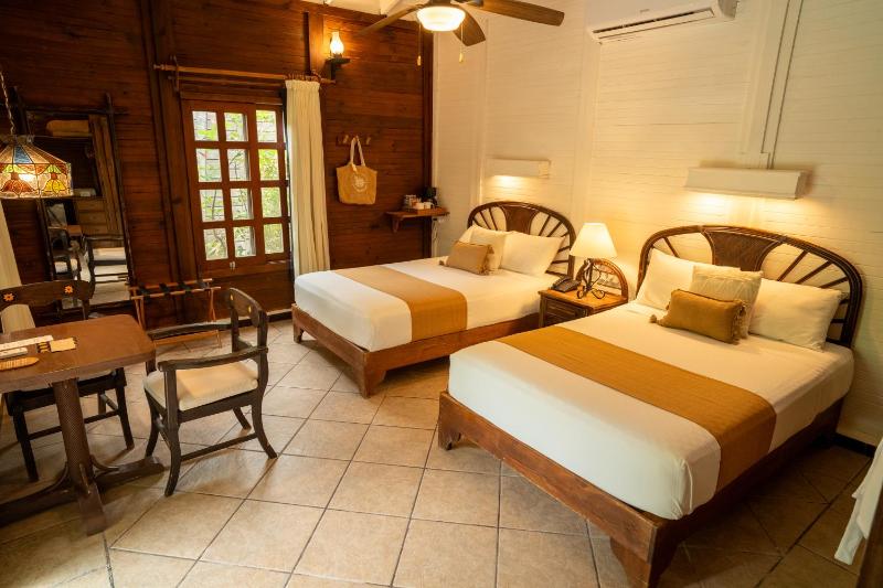 Petit Lafitte Beach Front Hotel & Bungalows - image 49