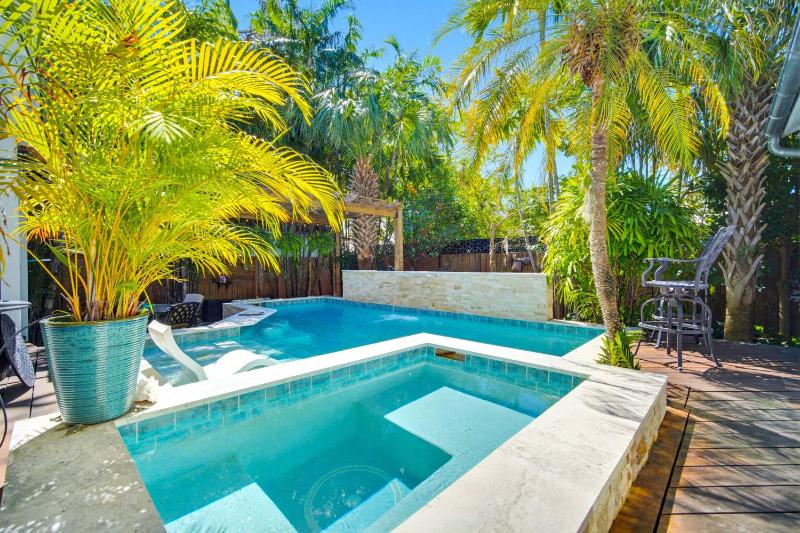 Luxury Residence in Old Town Key West w Pool - image 45