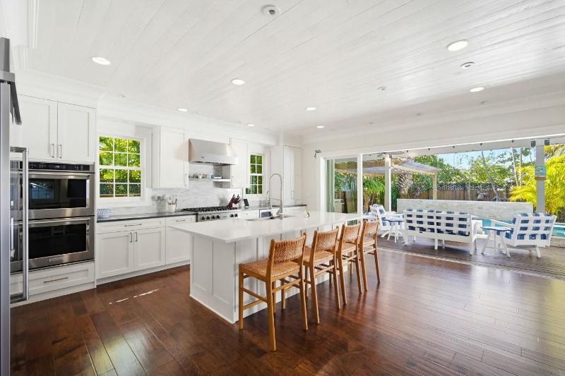 Luxury Residence in Old Town Key West w Pool - image 14