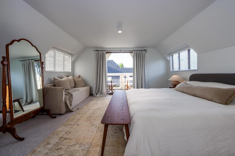Stone Street Cottage by Sothebys Luxury Rental Homes - image 10