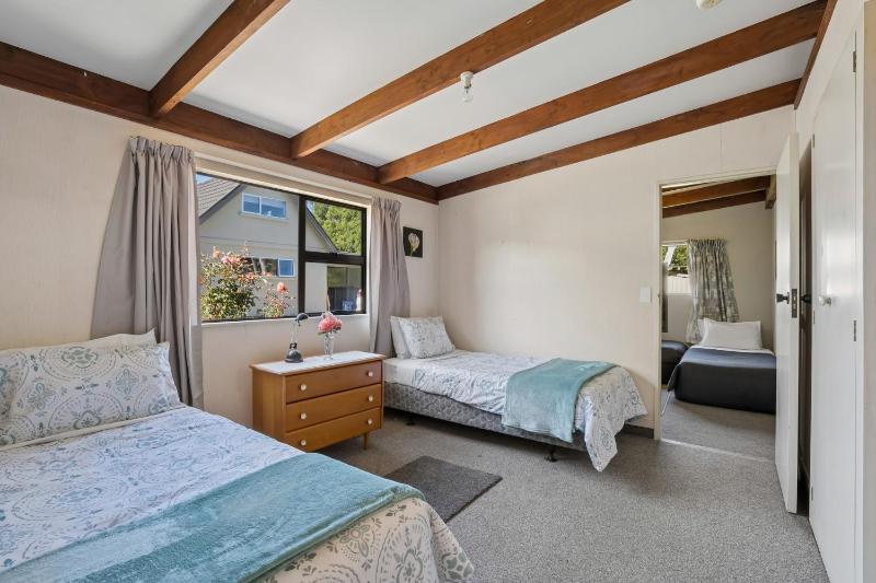 Ward Cottage - Wanaka Holiday Home - image 17