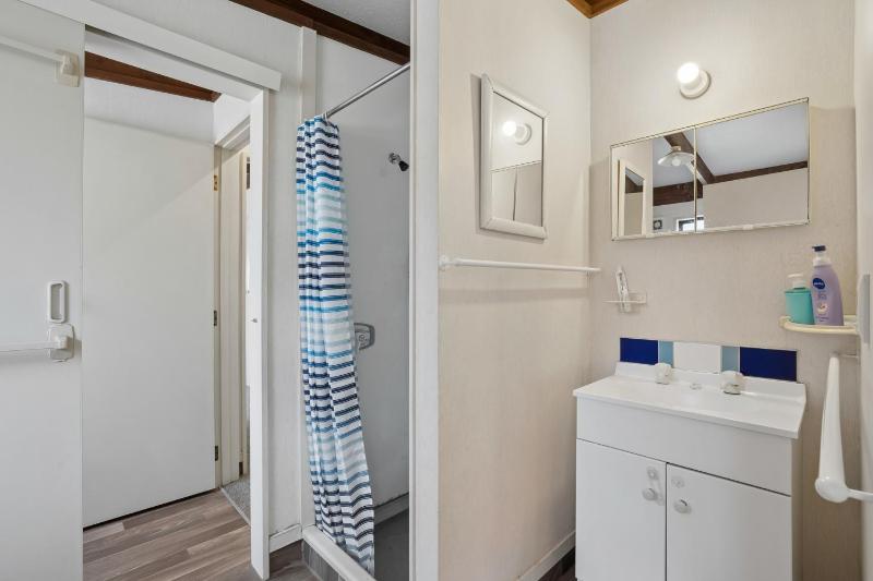 Ward Cottage - Wanaka Holiday Home - image 7