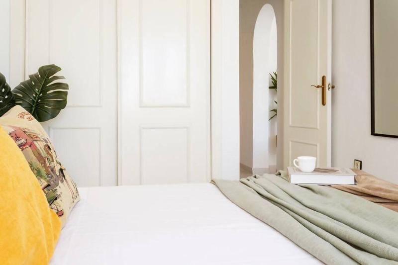 Bungalow Pink Al andalus - image 10