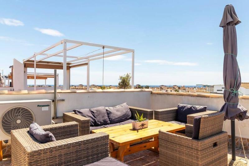 Bungalow Pink Al andalus - image 4