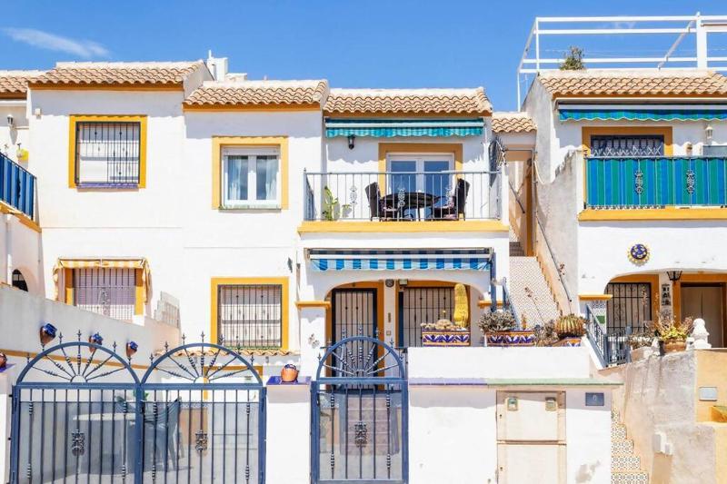 Bungalow Pink Al andalus - image 20