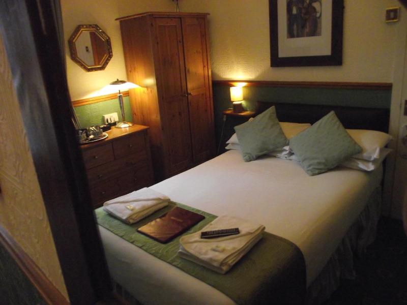 The Molly House - image 38