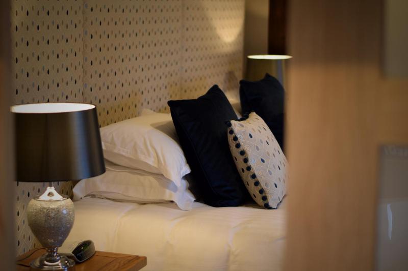 Deluxe Double Room image 1