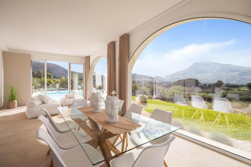 Curina Boutique Stay - Luxury Villa in the Sicilian Countryside - image 1