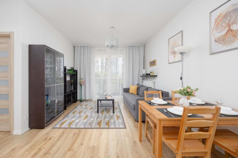 Modern Apartment in Warsaw with Parking and Balcony by Noclegi Renters - image 11