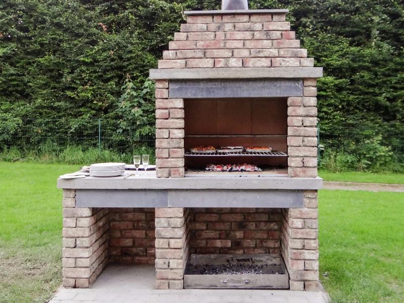 Nine-Bedroom Holiday Home image 2