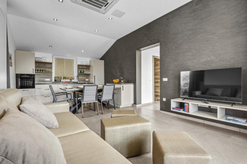 Oliva Serenity Pool Apartment - image 19