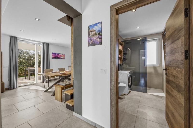 Lavanda Harmony Apartment - image 5
