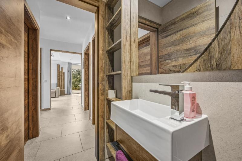 Lavanda Harmony Apartment - image 16