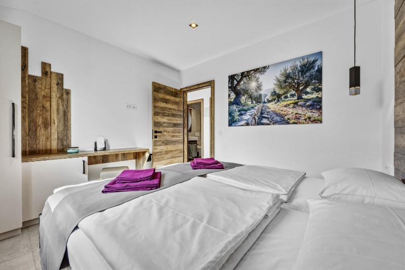 Lavanda Harmony Apartment - image 24