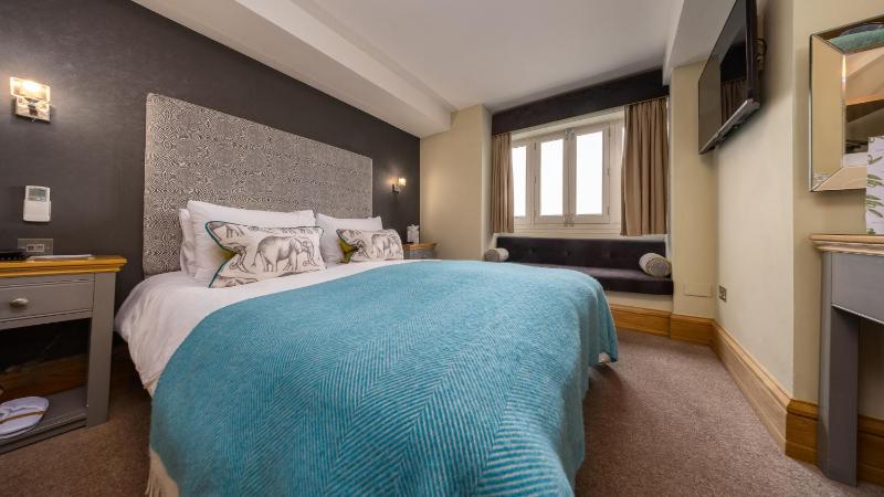 Ennios Boutique Hotel - image 6