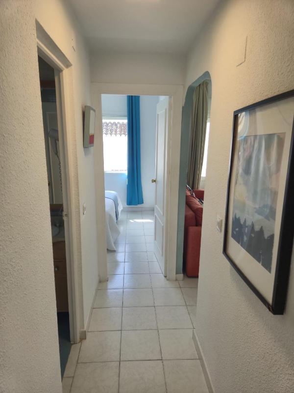 Bajondillo Beach Apartment By Torremolinos On-line - image 17