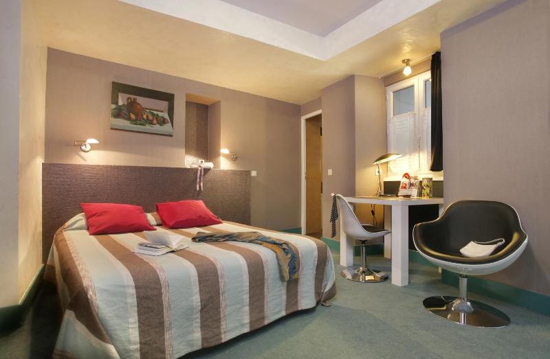 Superior Double Room image 1