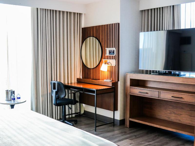 Hollywood Casino-Hotel at Greektown - image 43