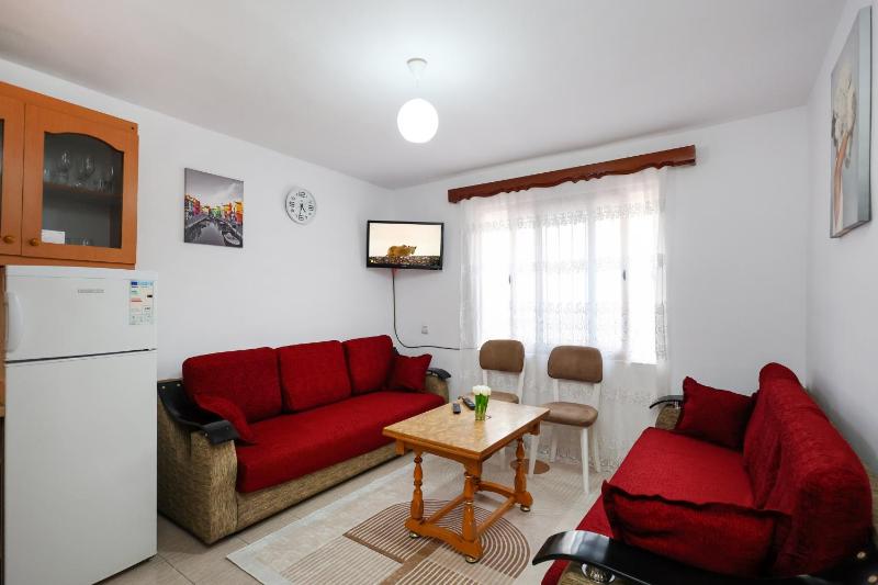 ES Apartaments - image 1