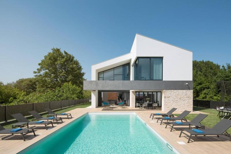 Luxury villa Aria Liznjan in Istria with heated pool - image 27