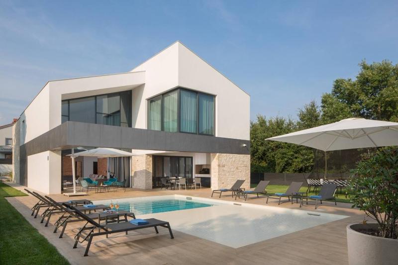Luxury villa Aria Liznjan in Istria with heated pool - image 7