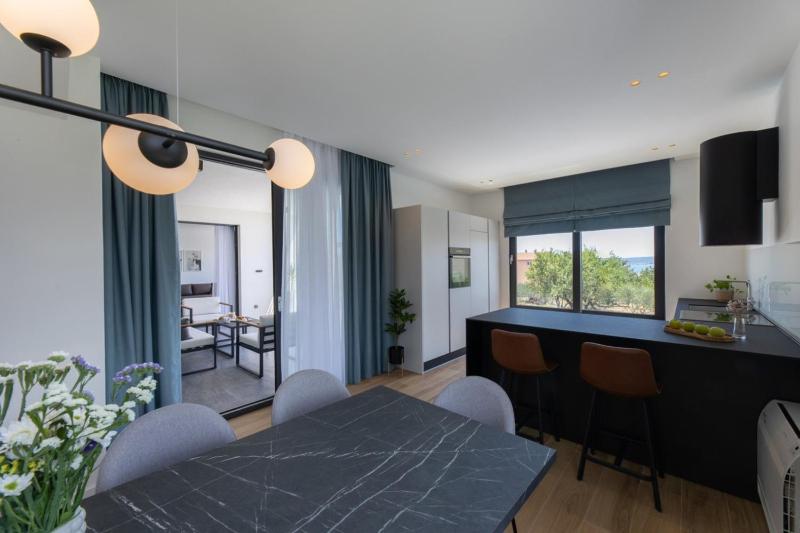 Luxury villa Doma Kastel Stari with heated pool - image 2